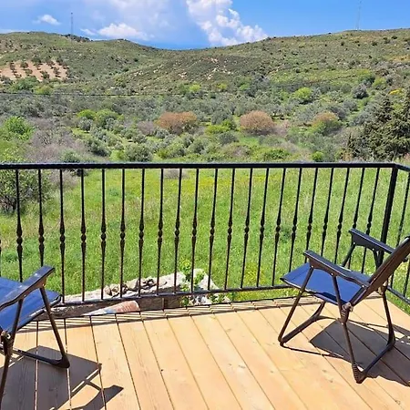Tarihi Koyde Tas Ev Villa